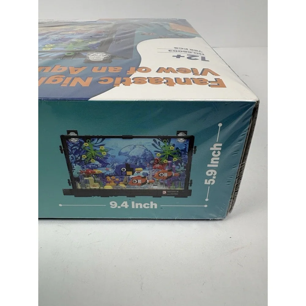 NIB Tok Moc Fantastic Night View Of Aquarium Building Set.